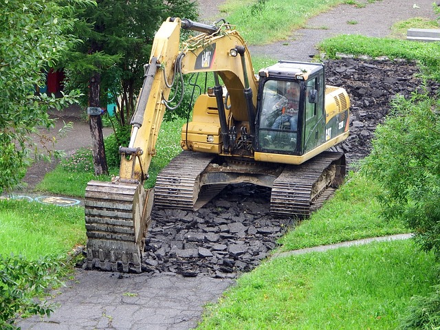 Excavator 2682223 640