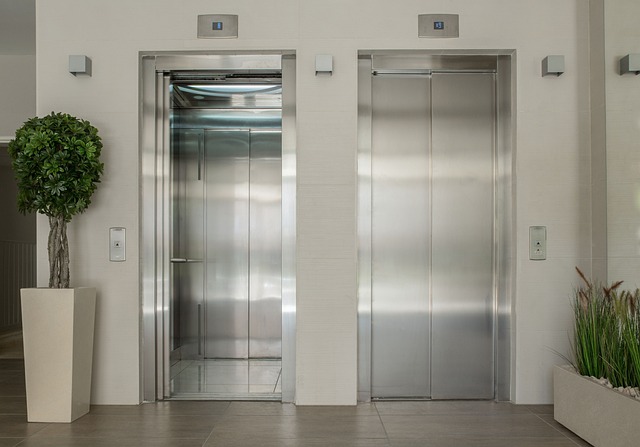 Elevator 1756630 640